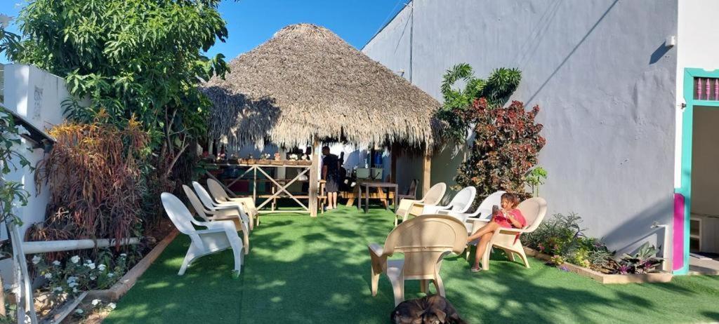 Hostal Johnnier Macao Пунта-Кана Экстерьер фото